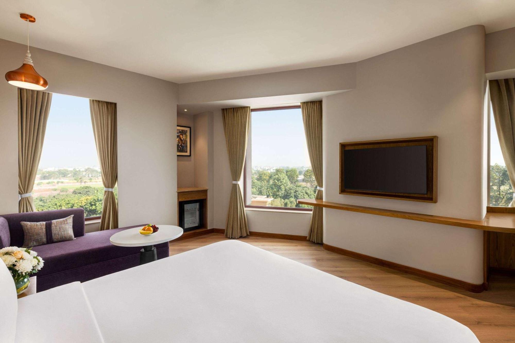 Ramada Encore By Wyndham Amritsar Airport 外观 照片