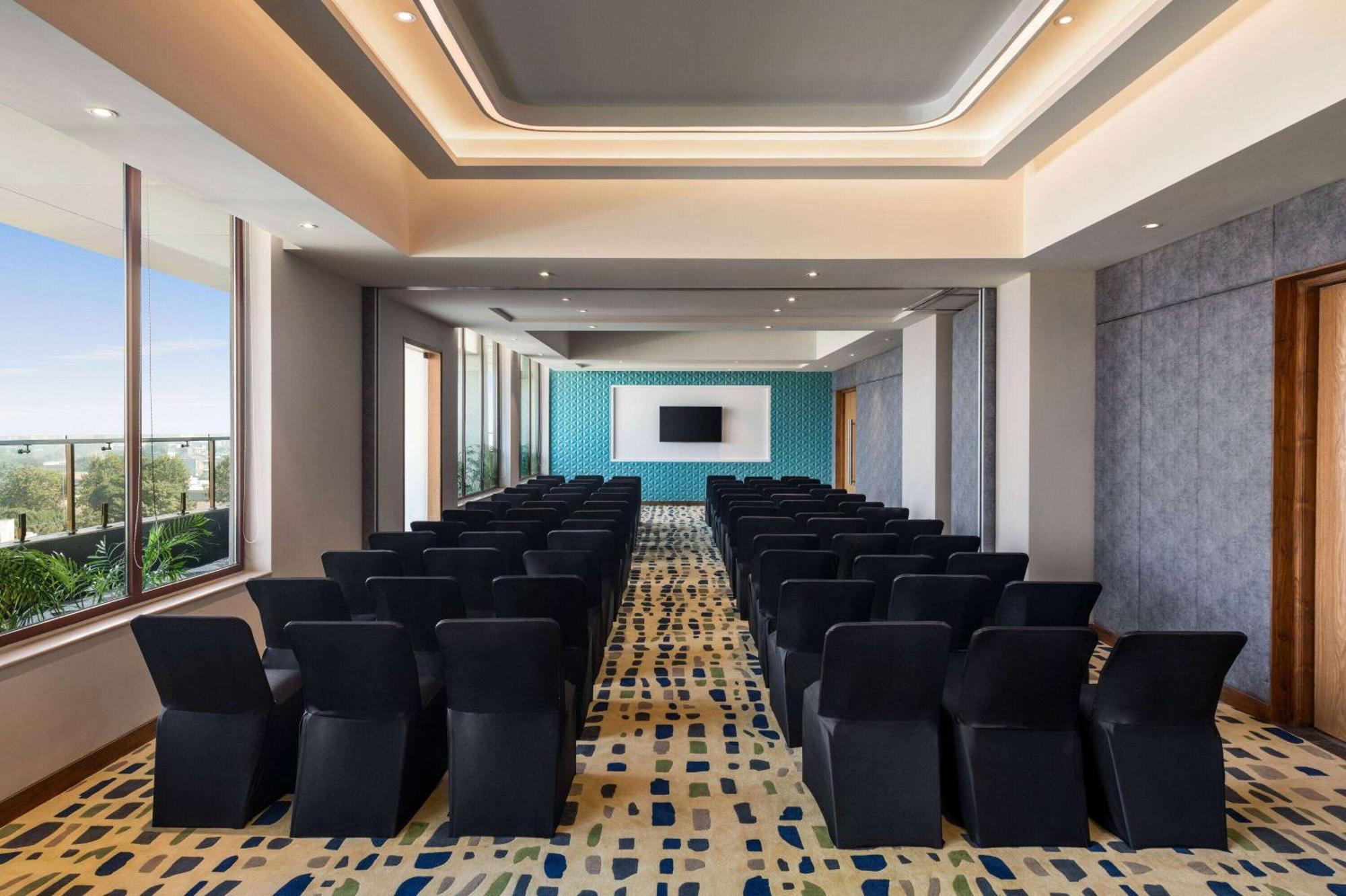 Ramada Encore By Wyndham Amritsar Airport 外观 照片