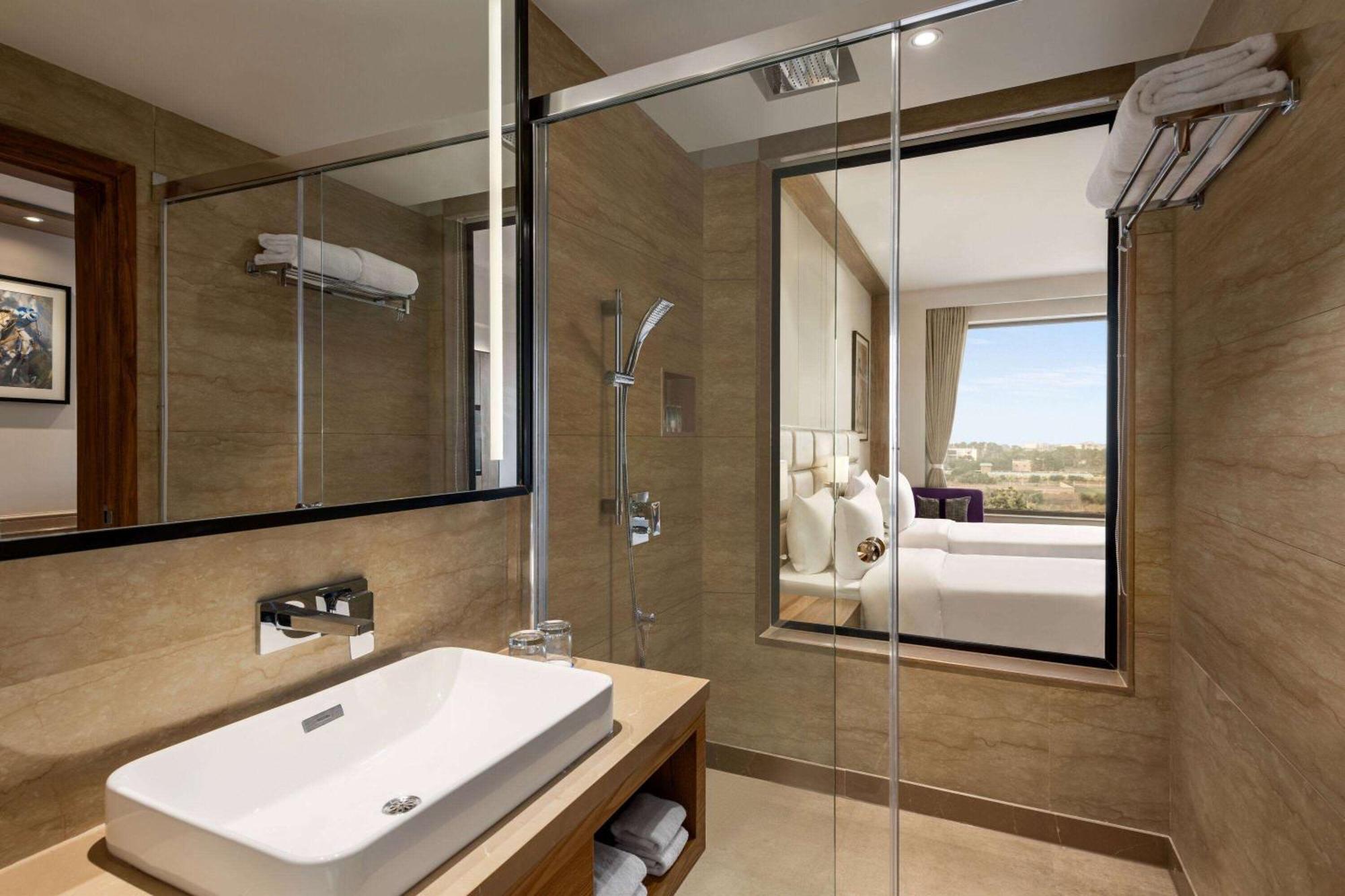 Ramada Encore By Wyndham Amritsar Airport 外观 照片