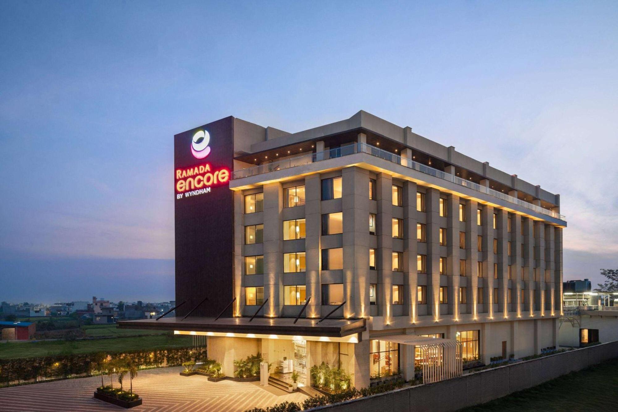 Ramada Encore By Wyndham Amritsar Airport 外观 照片